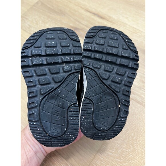 Nike AirMax Athletic Shoes Black size 6c Toddler - Picture 5 of 6